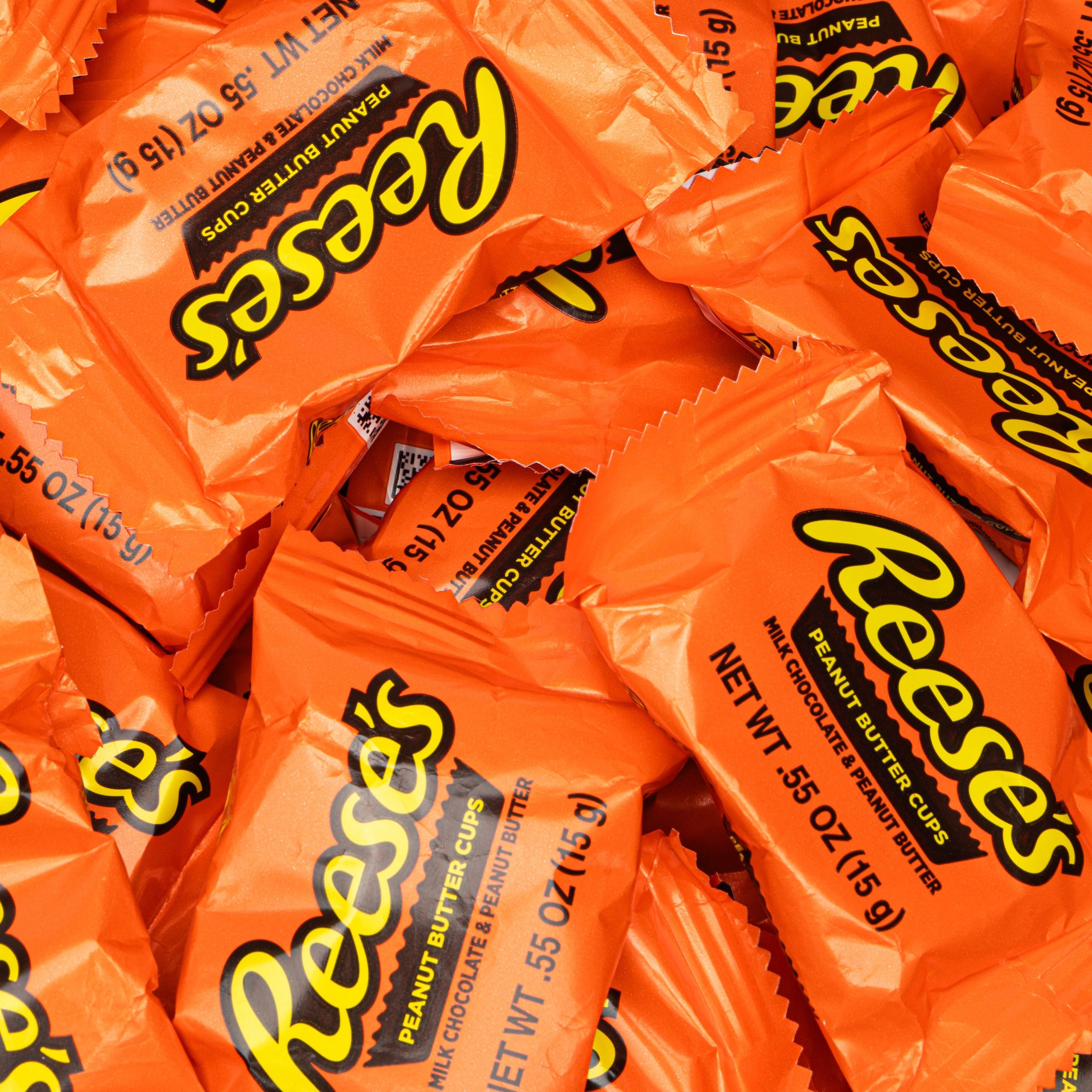 REESE’S Peanut Butter Cups Snack Size 5 lbs. Bulk Candy Box - THE HERSHEY COMPANY