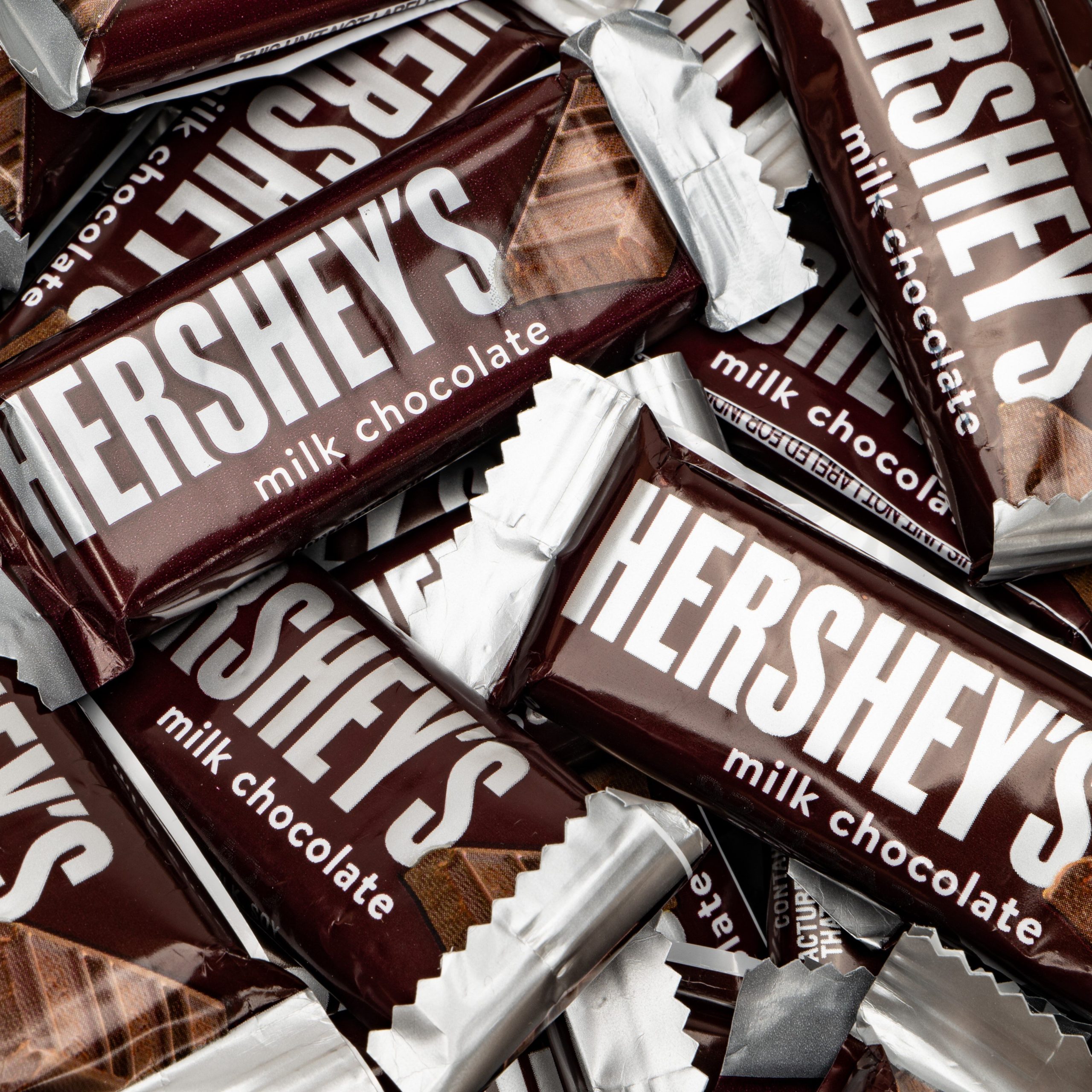 HERSHEY’S Snack Size Milk Chocolates 5 lbs. Bulk Candy Box - THE HERSHEY COMPANY