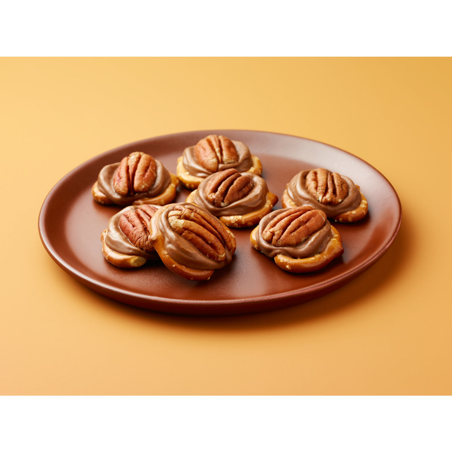 ROLO Caramels in Milk Chocolate 10.6oz Candy Bag - THE HERSHEY COMPANY