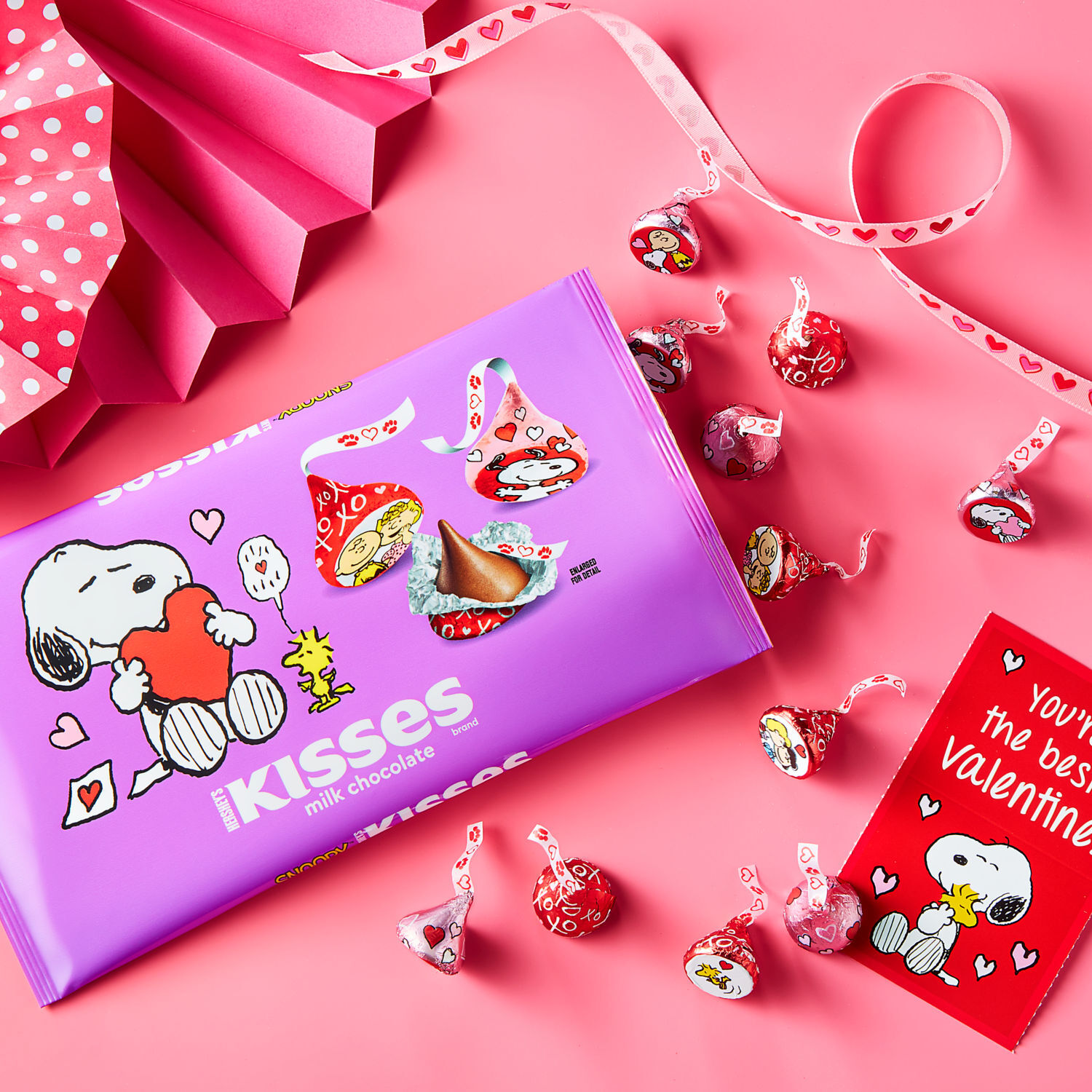 HERSHEY’S KISSES Milk Chocolate Snoopy™ and Friends, Valentine’s Day, Candy Bag, 9.5 oz - THE HERSHEY COMPANY